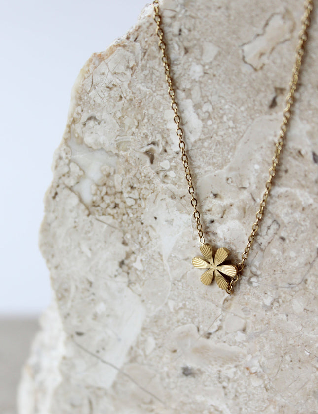 Bracelet Lucky Flower Gold - Things I Like Things I Love