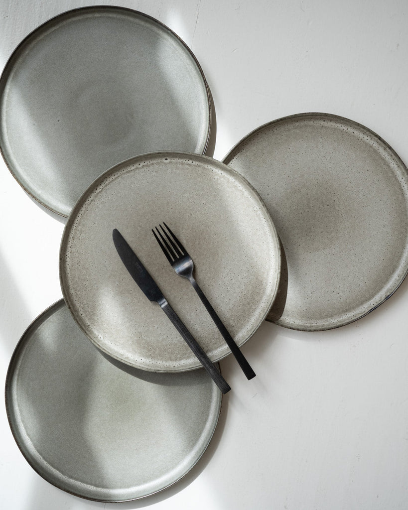 Dinner Plate Studio Urban Matte Grey - Things I Like Things I Love